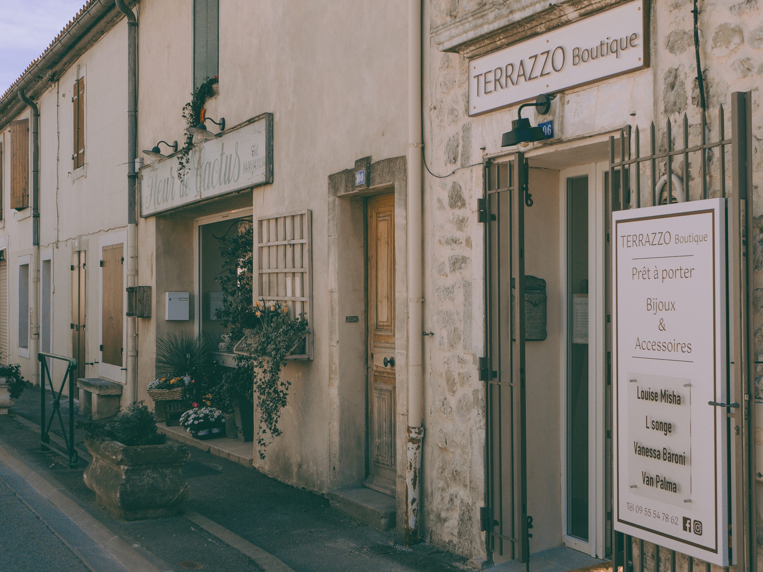 Devanture de la boutique Terrazzo boutique Maussane-les-Alpilles