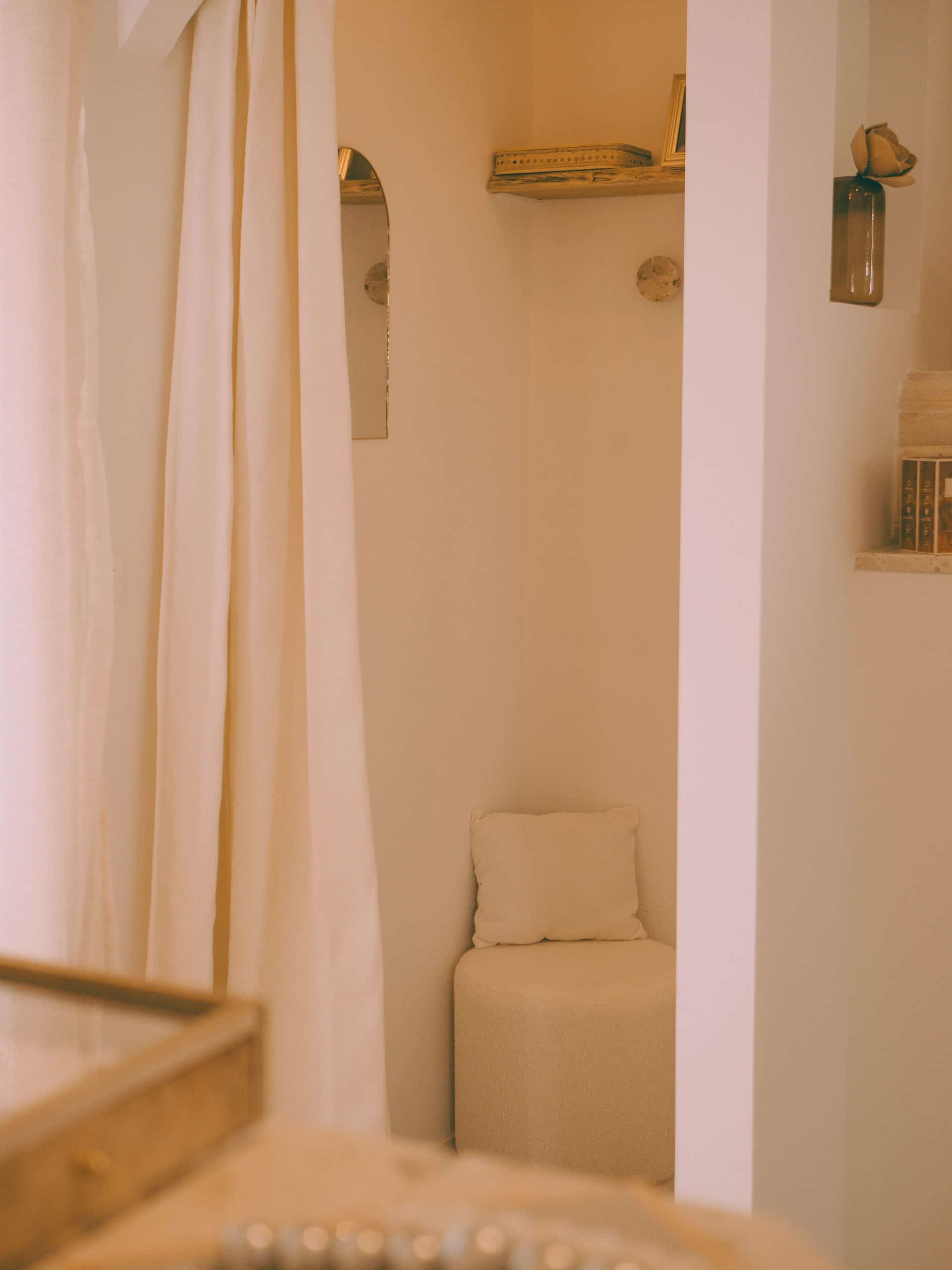 Cabine d'essayage Terrazzo boutique Maussane-les-Alpilles